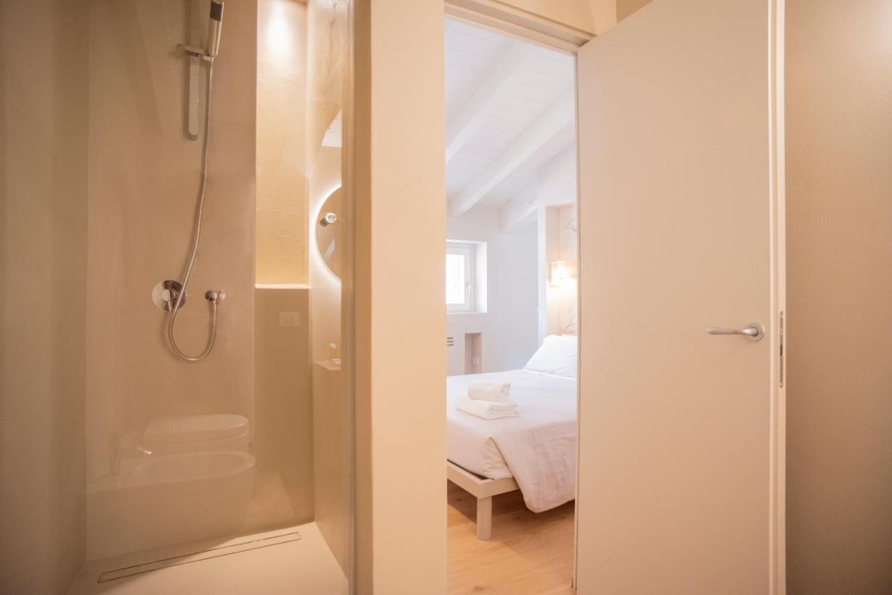 Time To Be - Luxury Apartments Centro Storico Peschiera del Garda Luaran gambar