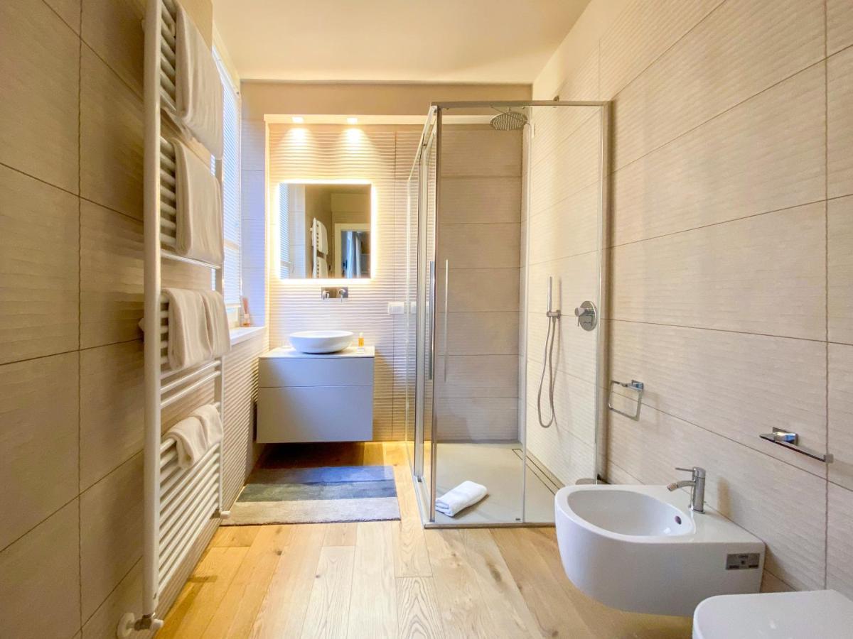 Time To Be - Luxury Apartments Centro Storico Peschiera del Garda Luaran gambar