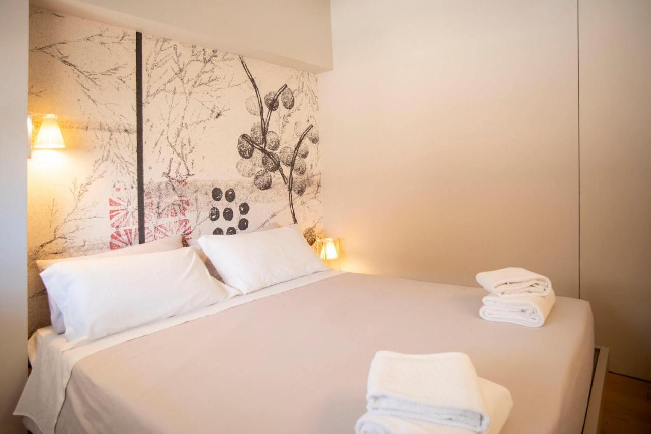 Time To Be - Luxury Apartments Centro Storico Peschiera del Garda Luaran gambar