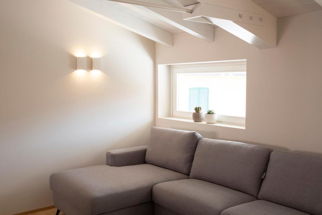 Time To Be - Luxury Apartments Centro Storico Peschiera del Garda Luaran gambar